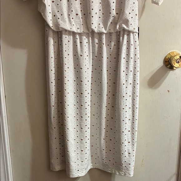 New York & Company Cream Midi Dress - Picture 3 of 6